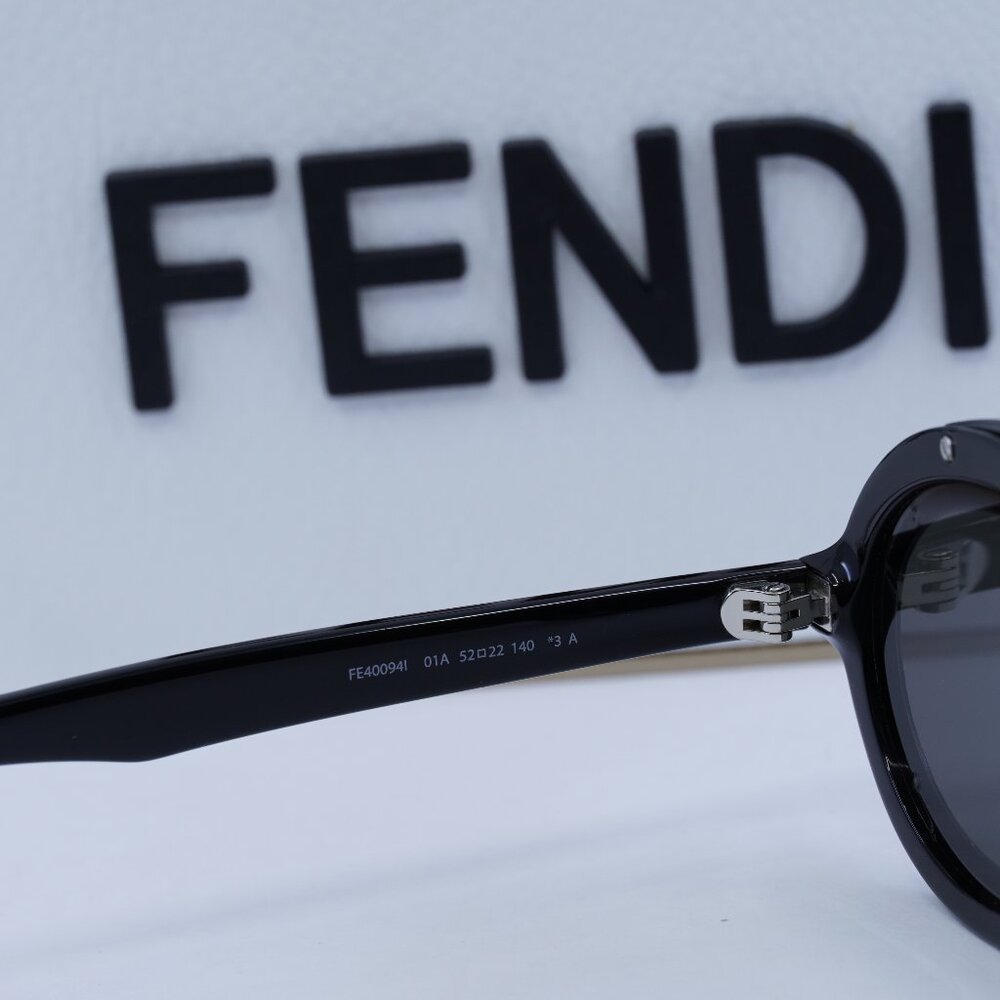 Final Price! Fendi FE40094I 01A Black Smoke Sunglasses - Picture 6 of 10